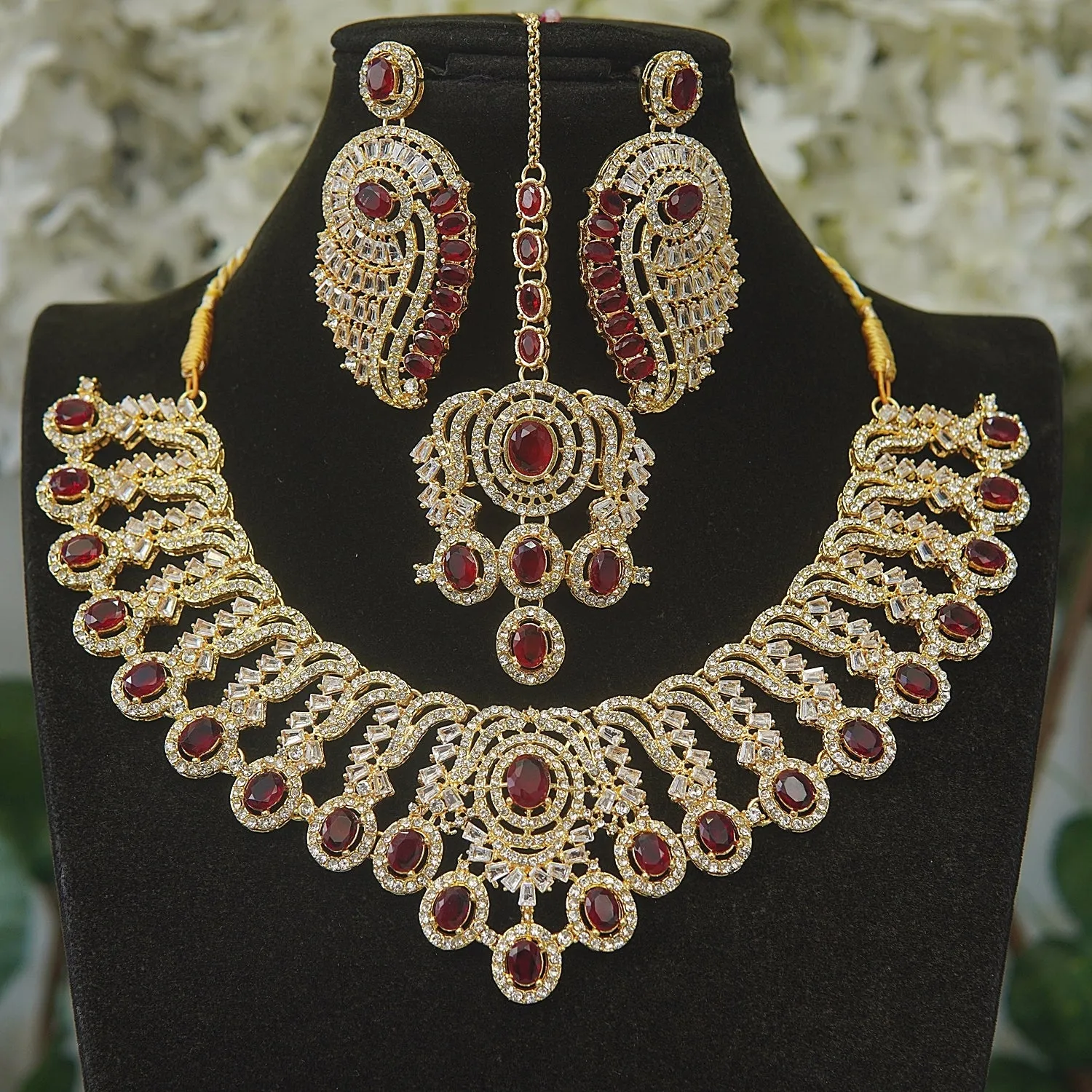 Zirconia Heritage Necklace Set
